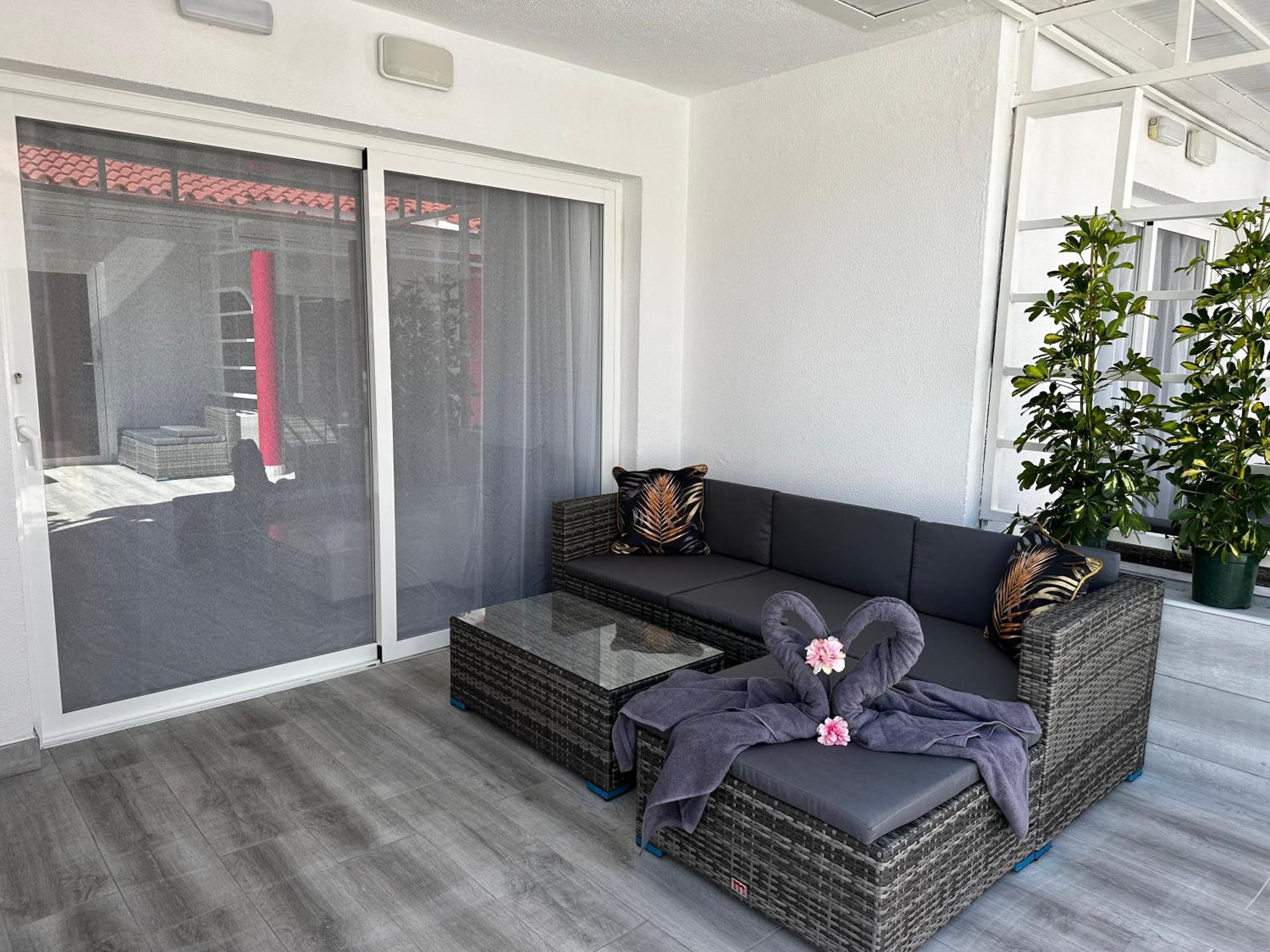 Love hôtel Paradise - Fkk Swinger & Nudist Couples Only 4*