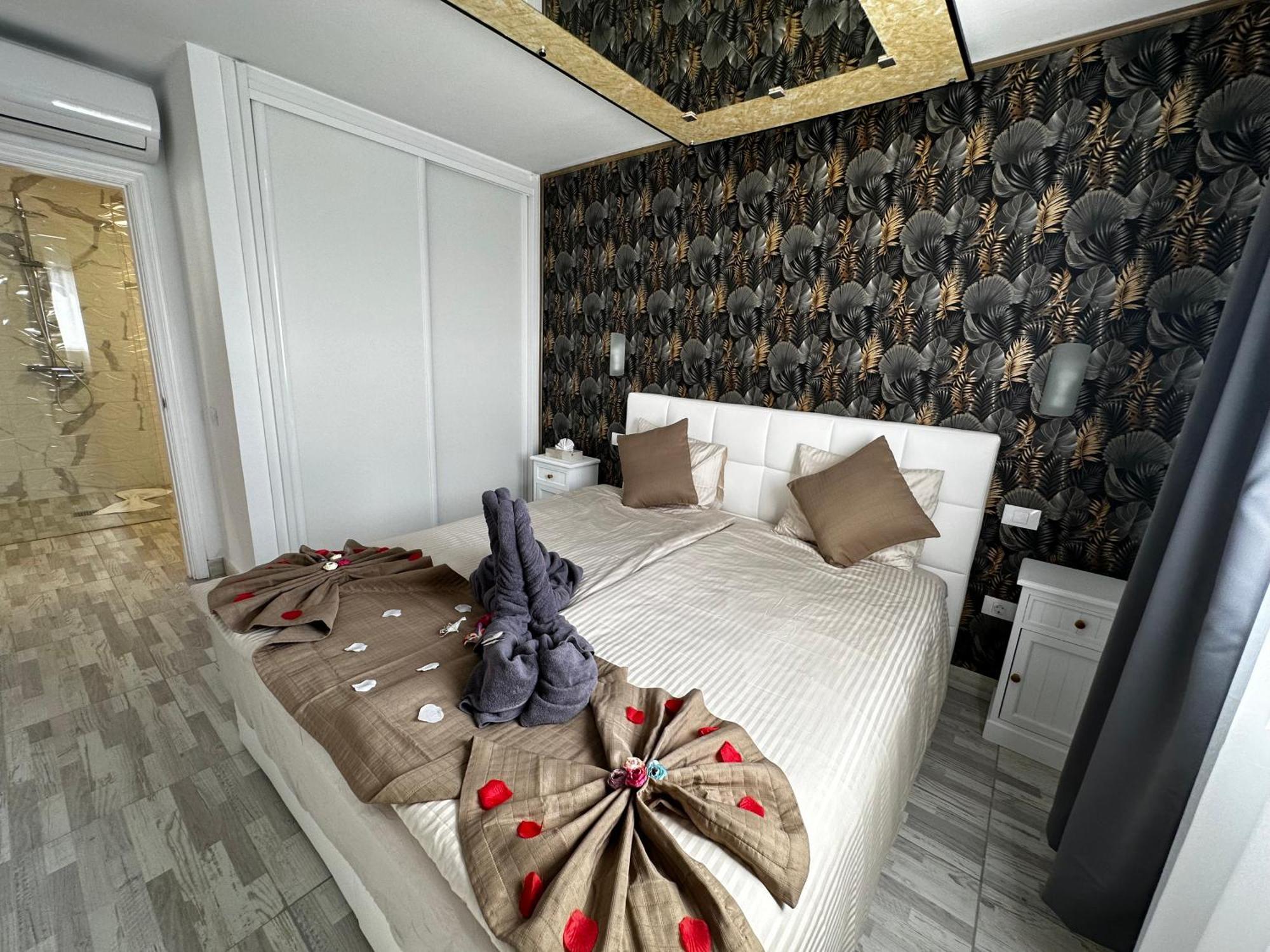 Paradise - Fkk Swinger & Nudist Couples Only Love hôtel 4*