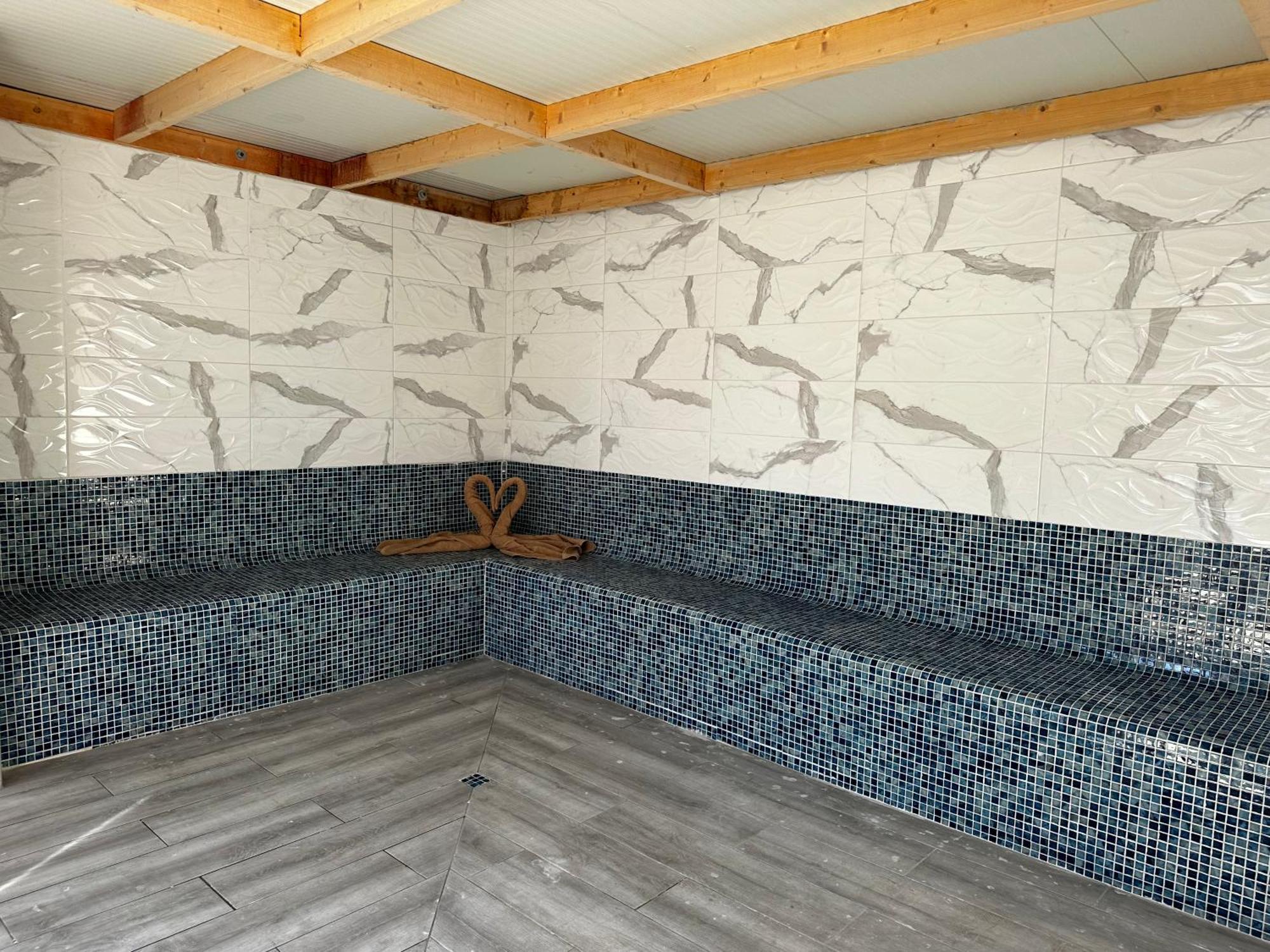 Paradise - Fkk Swinger & Nudist Couples Only Hotel del amor 4*